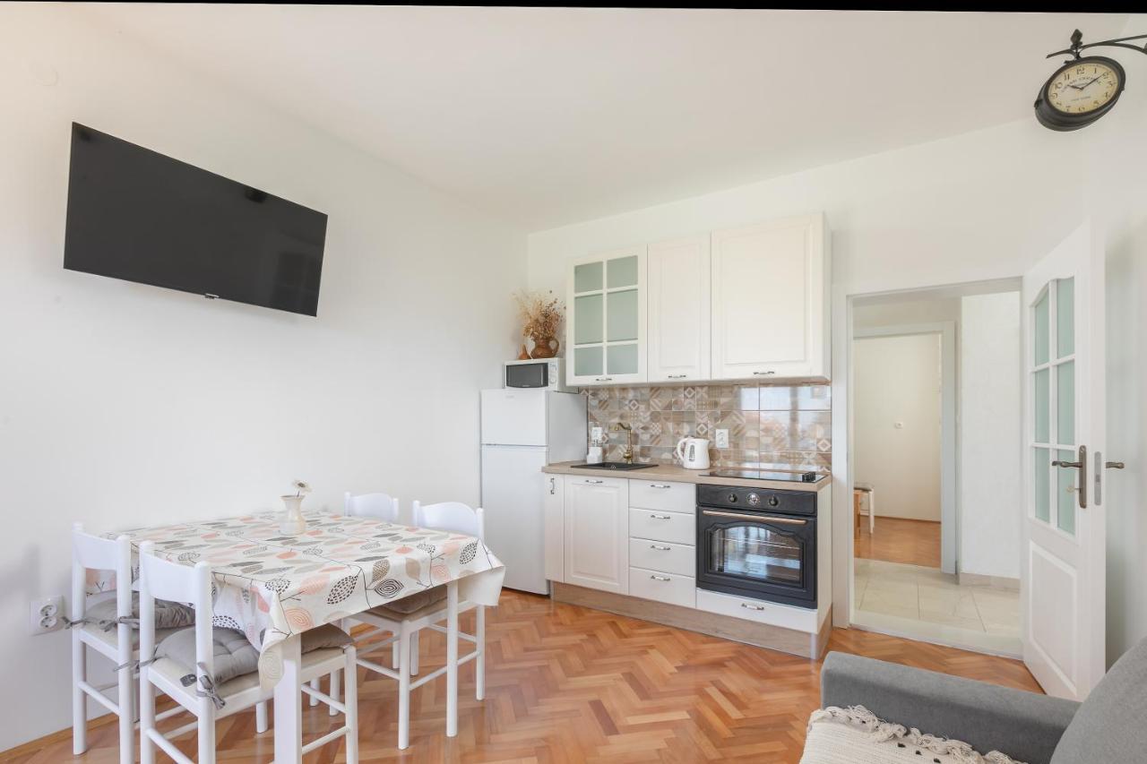 Apartman Ana Boric 포드고라 외부 사진