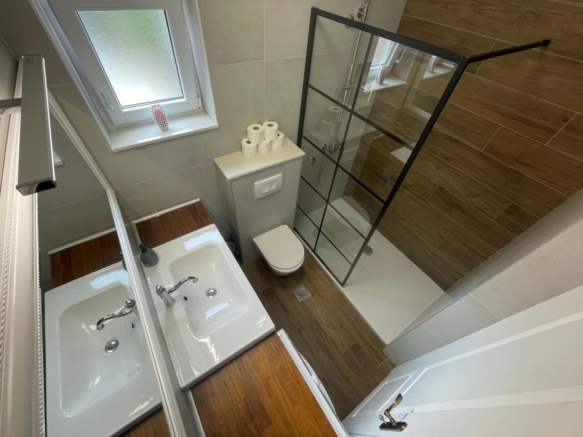 Apartman Ana Boric 포드고라 외부 사진